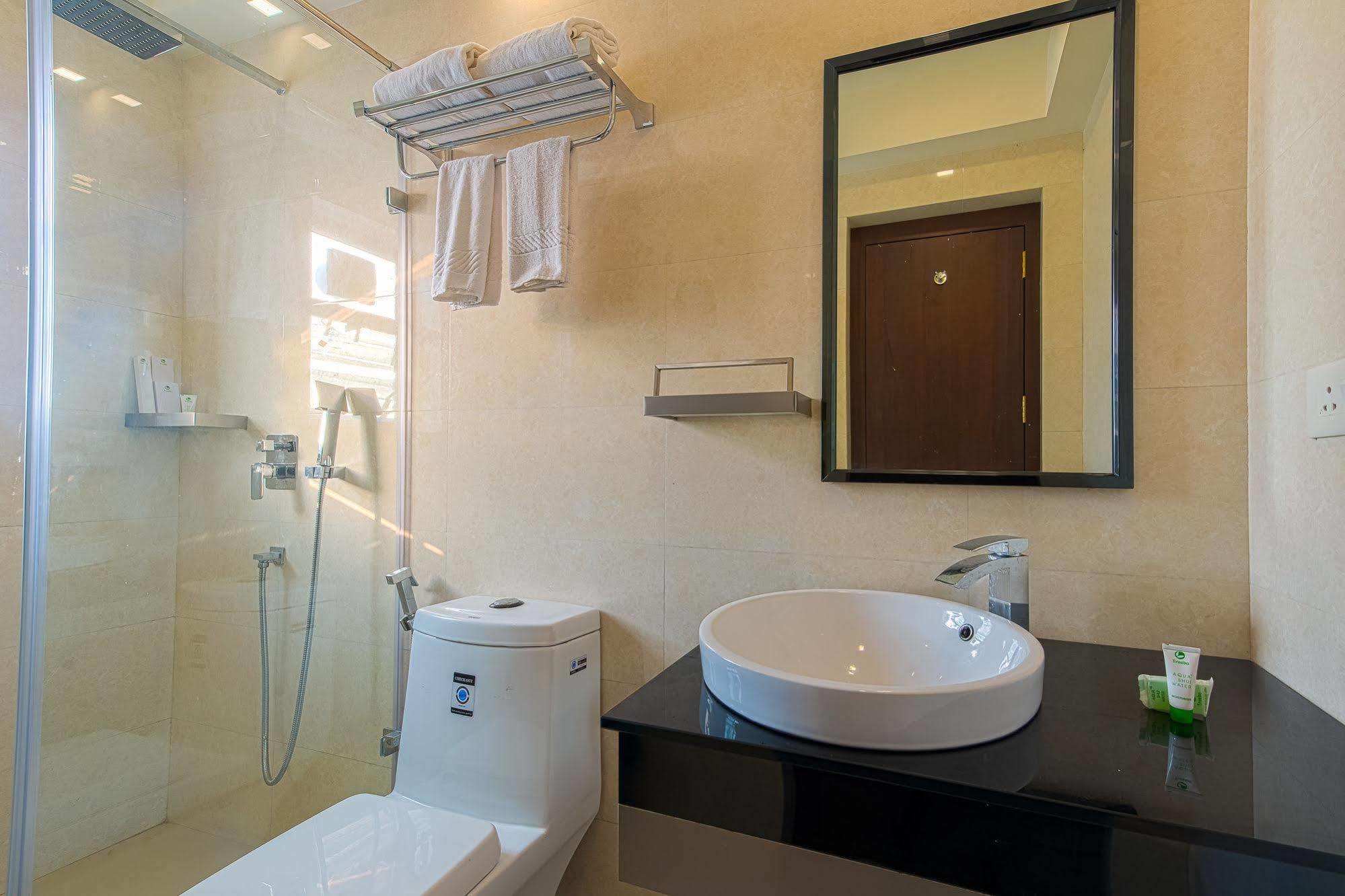 Treebo Vedanta Hotel Kolkata Ngoại thất bức ảnh